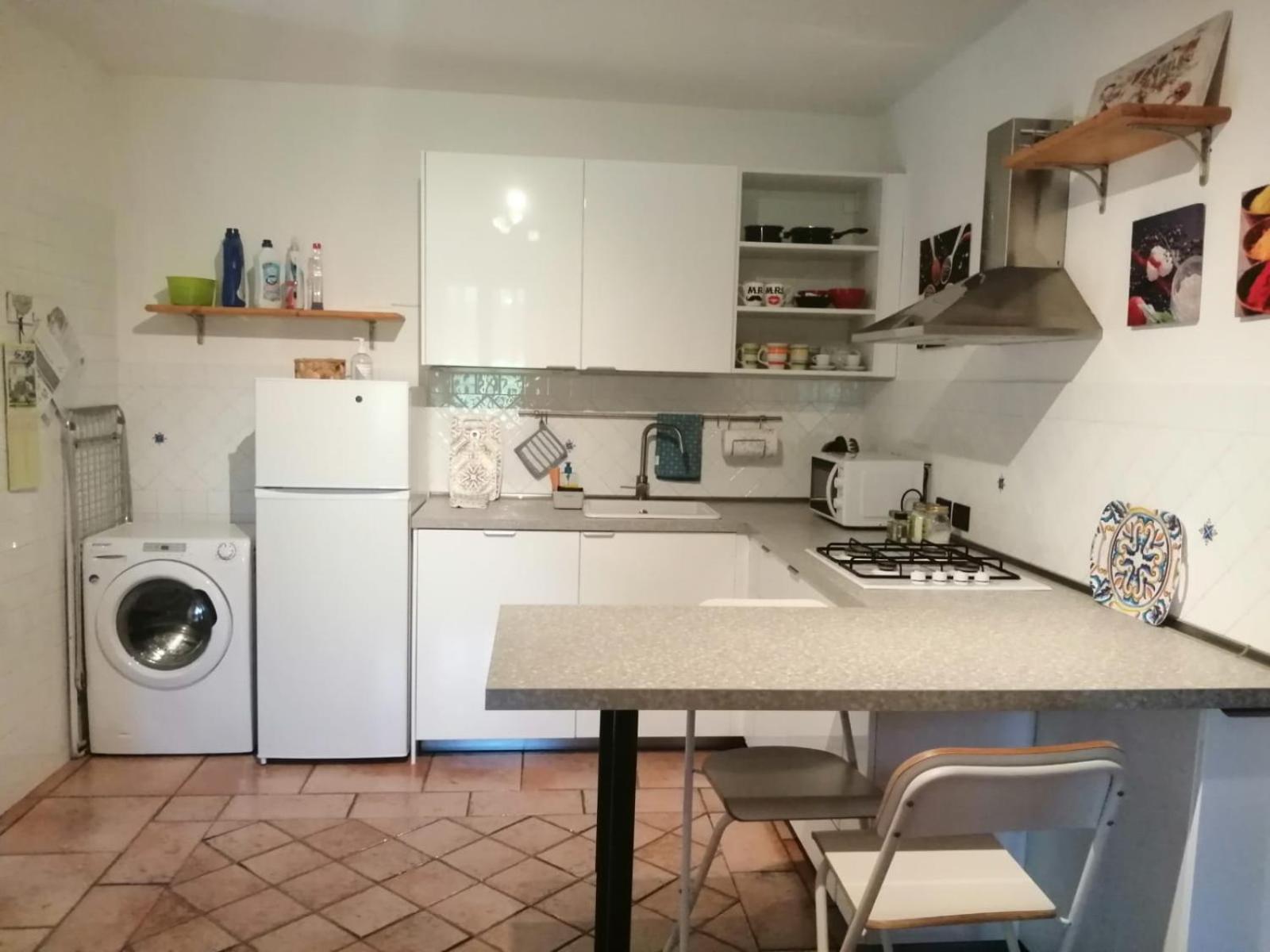 Hill House Apartment Лонато Екстериор снимка